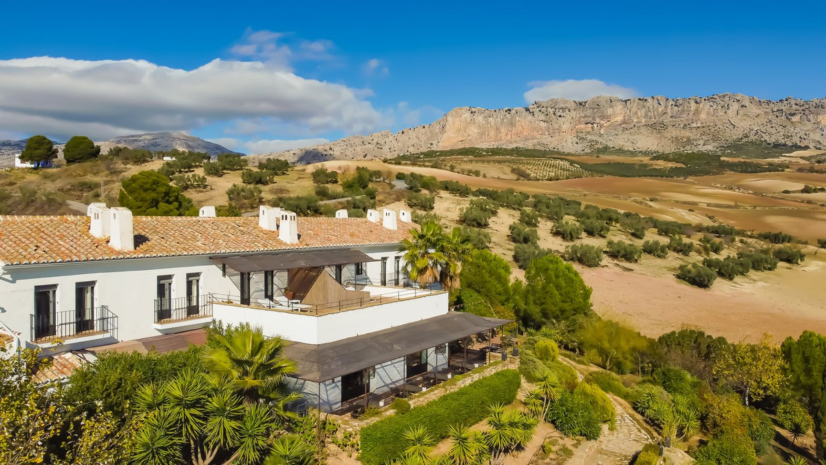 Se vende Finca - Cortijo de 13 dormitorios en Costa Del Sol, Málaga, España