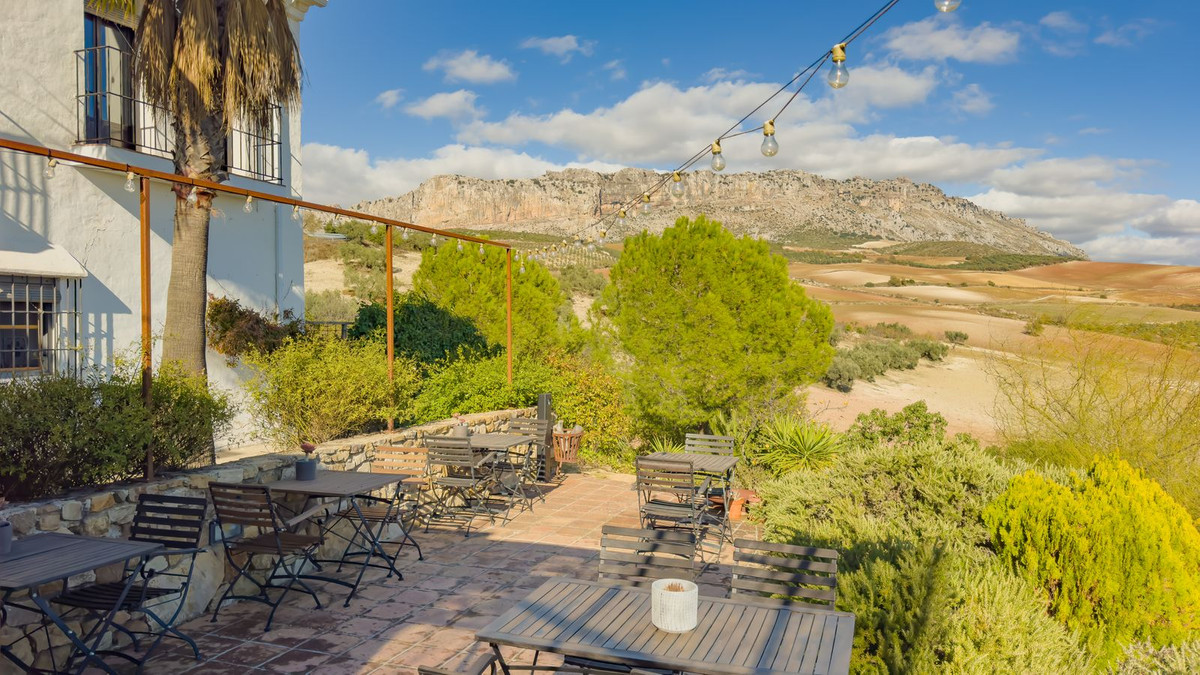 Se vende Finca - Cortijo de 13 dormitorios en Costa Del Sol, Málaga, España