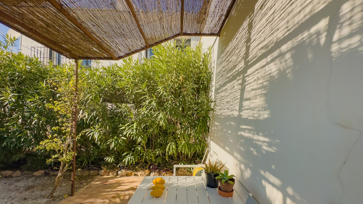 Se vende Finca - Cortijo de 13 dormitorios en Costa Del Sol, Málaga, España