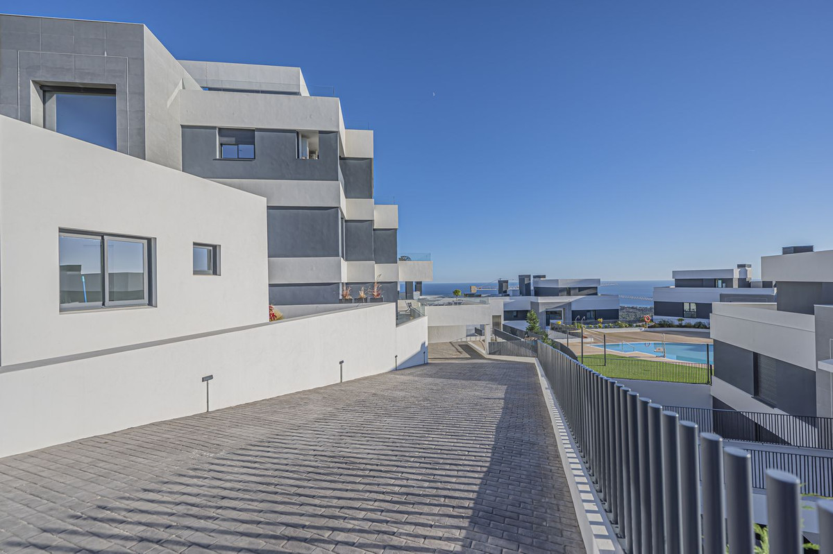 3 Bed Apartment for sale in Altos De Los Monteros Costa Del Sol, Málaga, Spain
