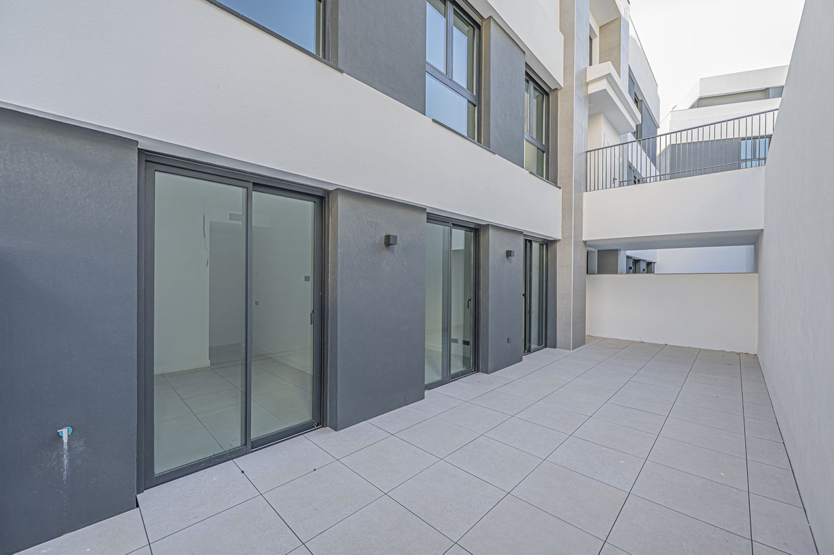 3 Bed Apartment for sale in Altos De Los Monteros Costa Del Sol, Málaga, Spain