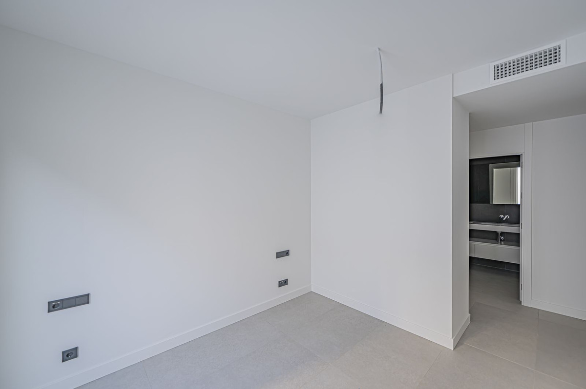 3 Bed Apartment for sale in Altos De Los Monteros Costa Del Sol, Málaga, Spain