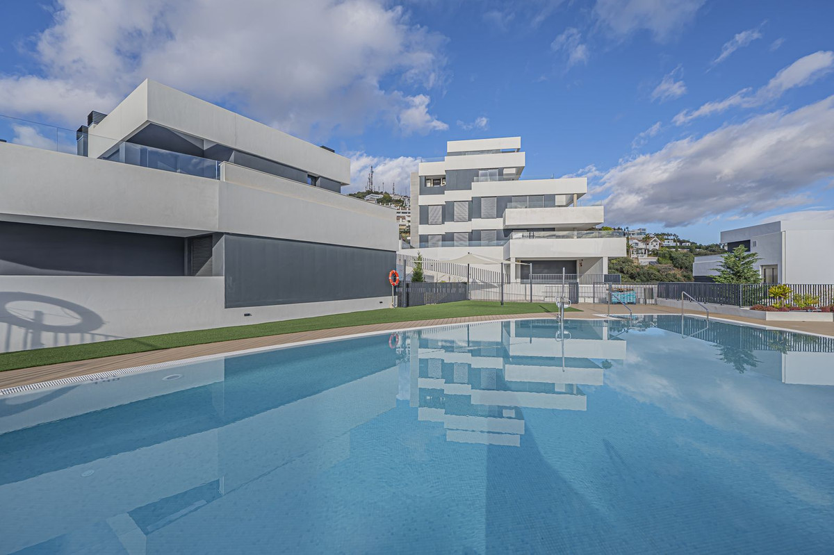 3 Bed Apartment for sale in Altos De Los Monteros Costa Del Sol, Málaga, Spain