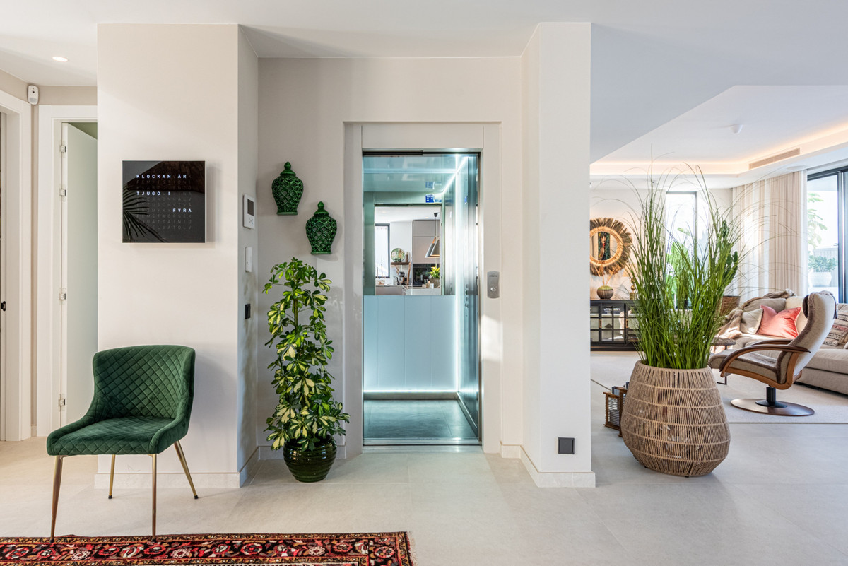 3 Bed Townhouse for sale in Cerros Del Aguila Costa Del Sol, Málaga, Spain