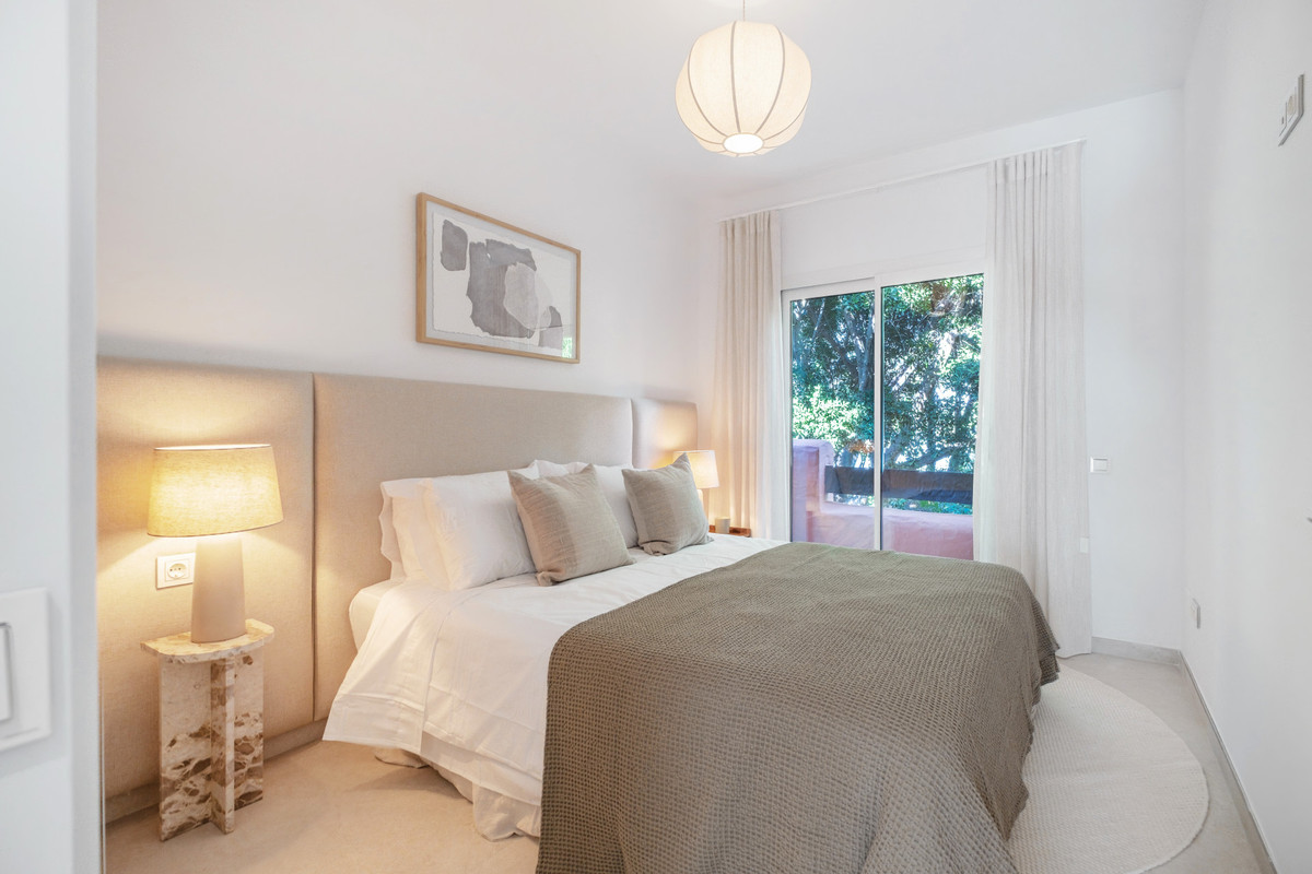 4 Bed Townhouse for sale in The Golden Mile Costa Del Sol, Málaga, Spain