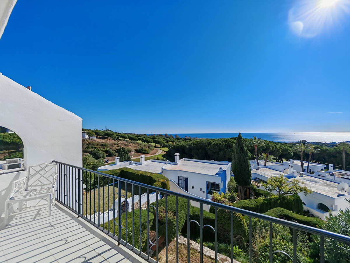 2 Bed Townhouse for sale in Cabopino Costa Del Sol, Málaga, Spain