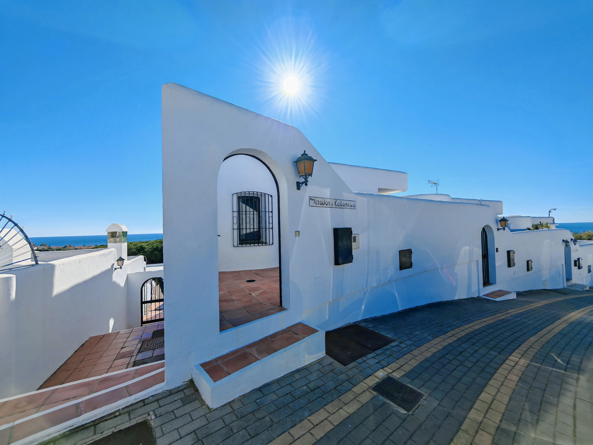 2 Bed Townhouse for sale in Cabopino Costa Del Sol, Málaga, Spain