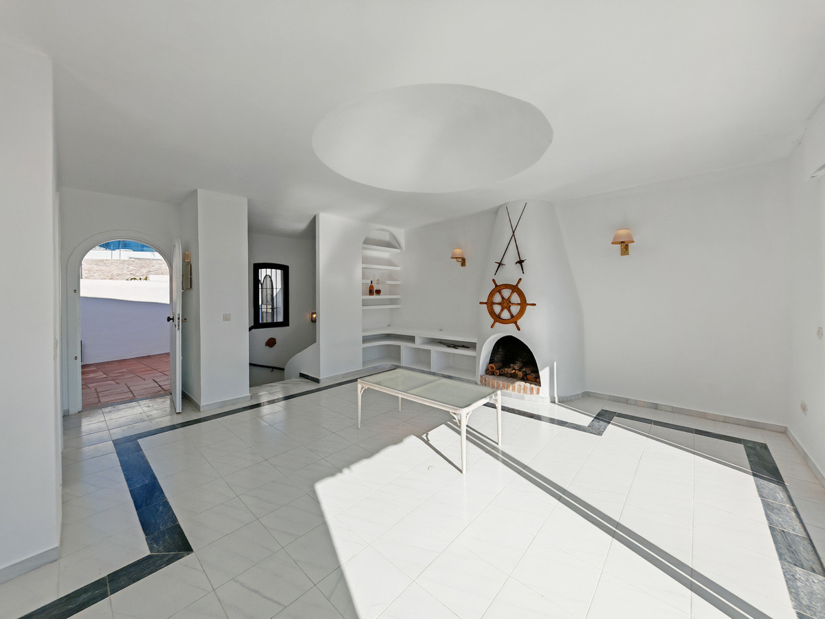 2 Bed Townhouse for sale in Cabopino Costa Del Sol, Málaga, Spain
