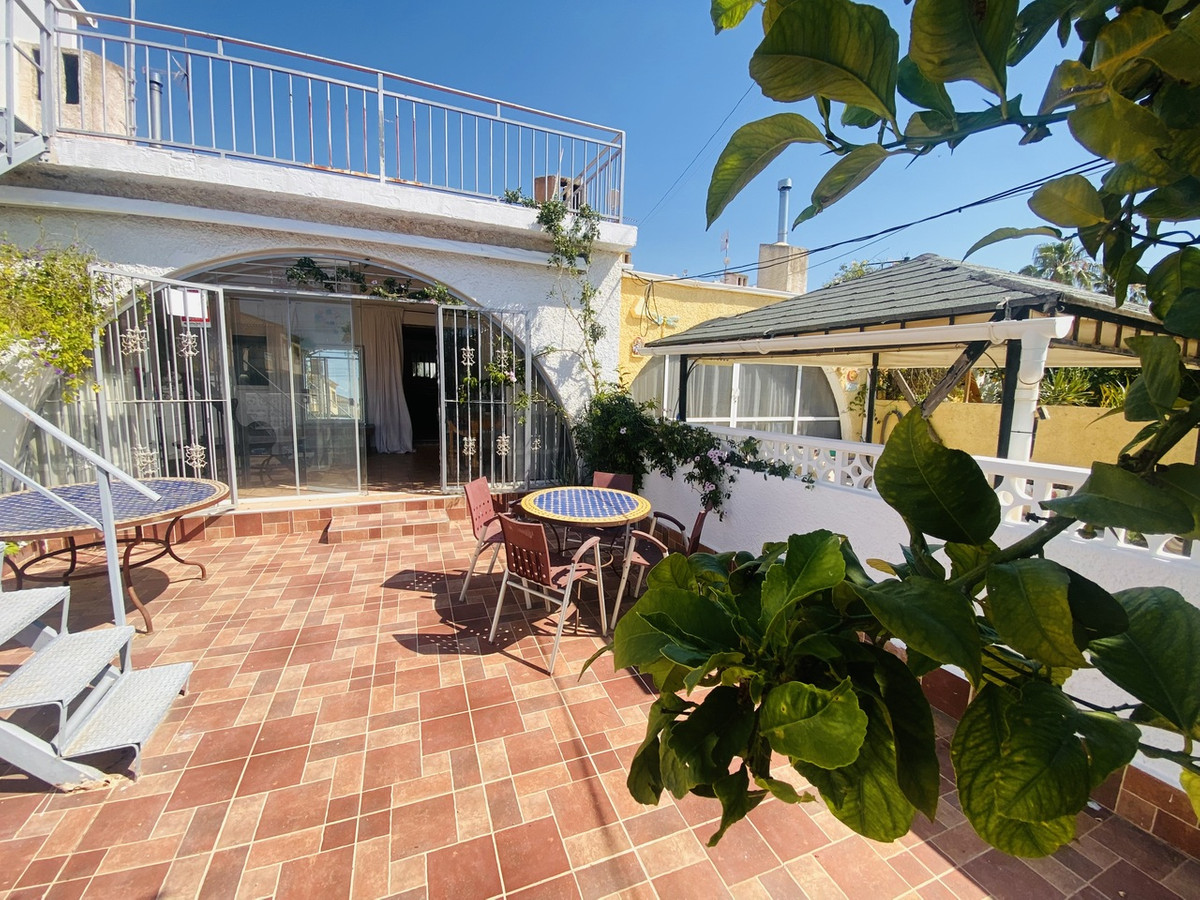 2 Bed Townhouse for sale in Playa Flamenca Costa Blanca, Alicante, Spain
