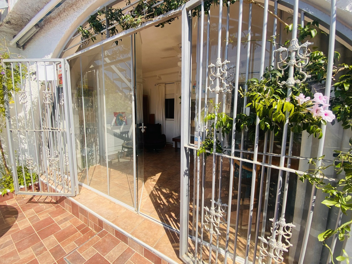 2 Bed Townhouse for sale in Playa Flamenca Costa Blanca, Alicante, Spain