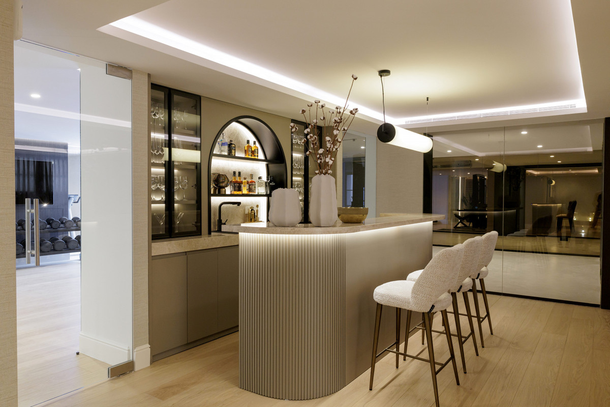 Se vende Villa - Chalet de 5 dormitorios en Costa Del Sol, Málaga, España