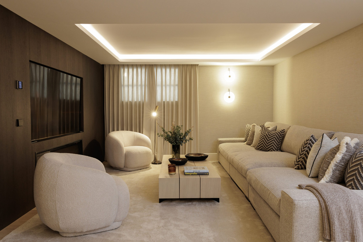 Se vende Villa - Chalet de 5 dormitorios en Costa Del Sol, Málaga, España