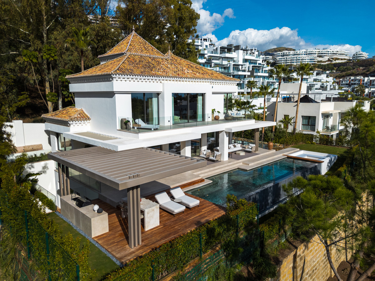 Se vende Villa - Chalet de 6 dormitorios en Costa Del Sol, Málaga, España