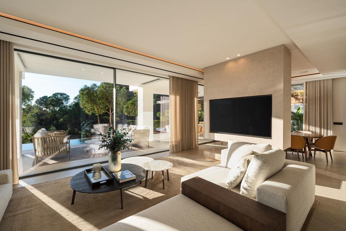 Se vende Villa - Chalet de 6 dormitorios en Costa Del Sol, Málaga, España