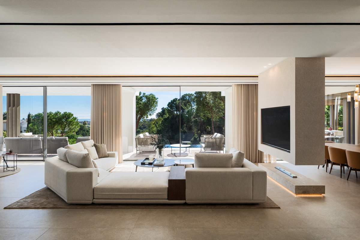 Se vende Villa - Chalet de 6 dormitorios en Costa Del Sol, Málaga, España