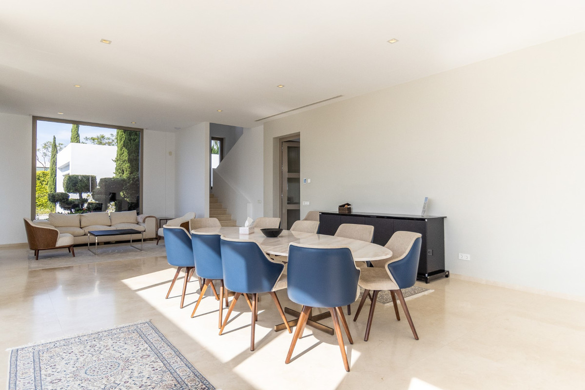 Se vende Villa - Chalet de 6 dormitorios en Costa Del Sol, Málaga, España