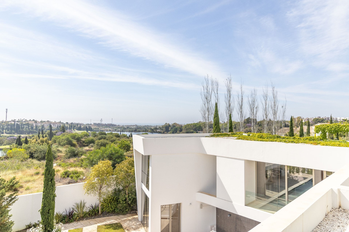 Se vende Villa - Chalet de 6 dormitorios en Costa Del Sol, Málaga, España