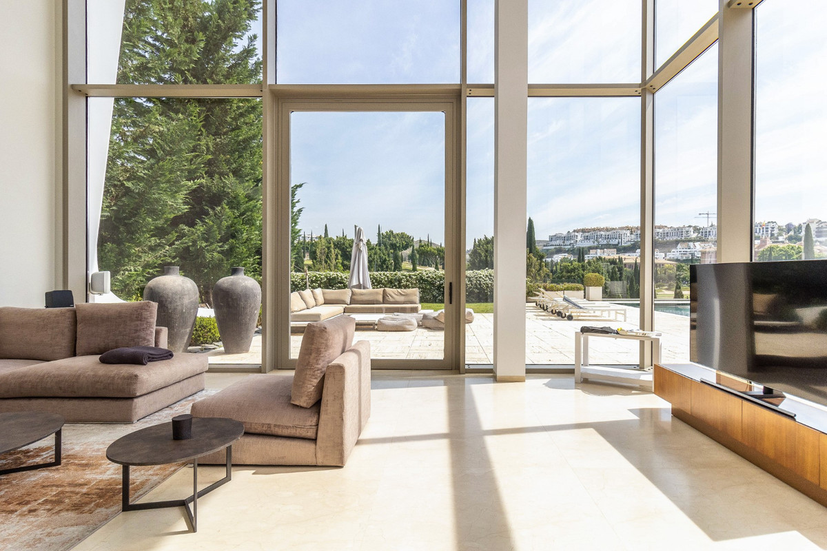 Se vende Villa - Chalet de 6 dormitorios en Costa Del Sol, Málaga, España