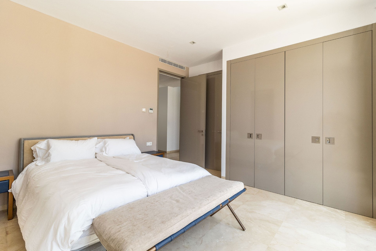 Se vende Villa - Chalet de 6 dormitorios en Costa Del Sol, Málaga, España