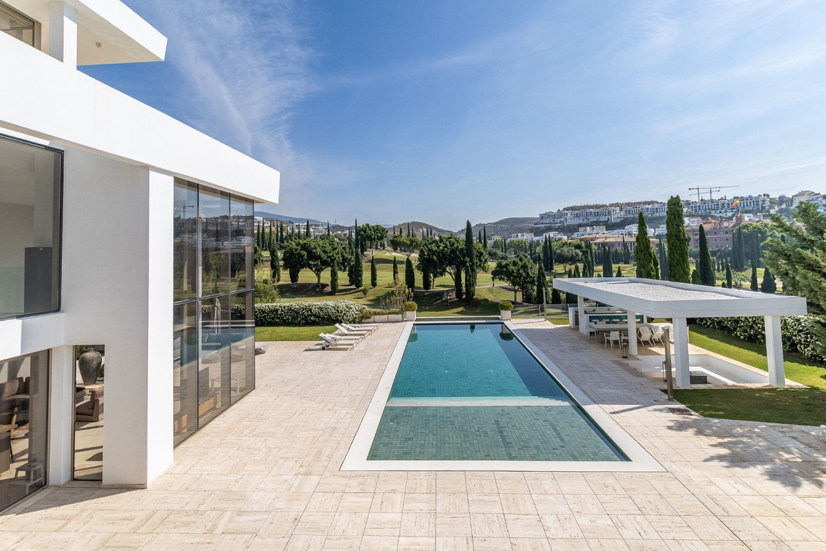 Se vende Villa - Chalet de 6 dormitorios en Costa Del Sol, Málaga, España