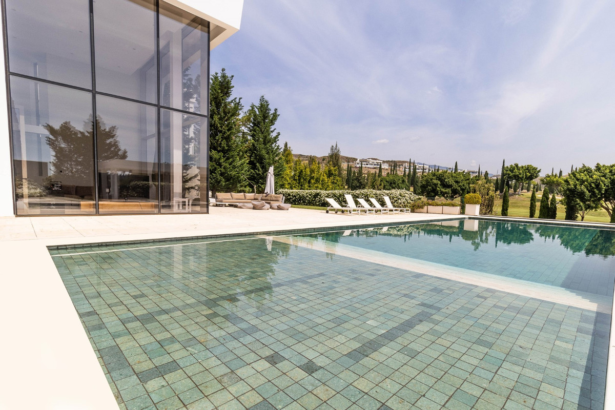 Se vende Villa - Chalet de 6 dormitorios en Costa Del Sol, Málaga, España