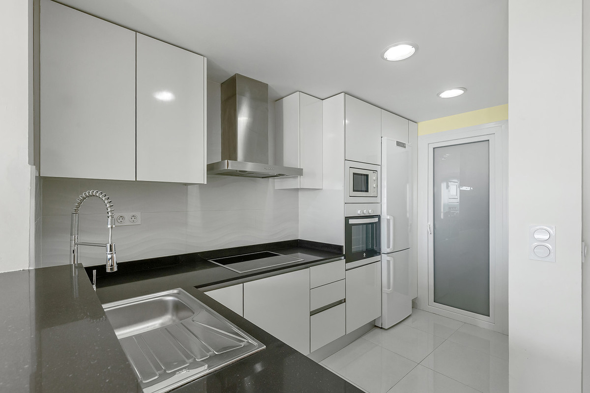 2 Bed Apartment for sale in Punta Prima Costa Blanca, Alicante, Spain