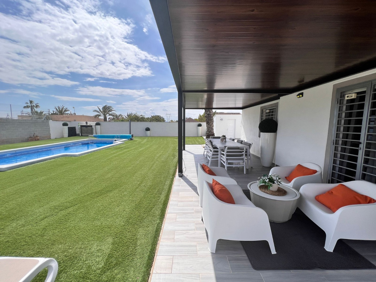 3 Bed Townhouse for sale in La Marina Costa Blanca, Alicante, Spain