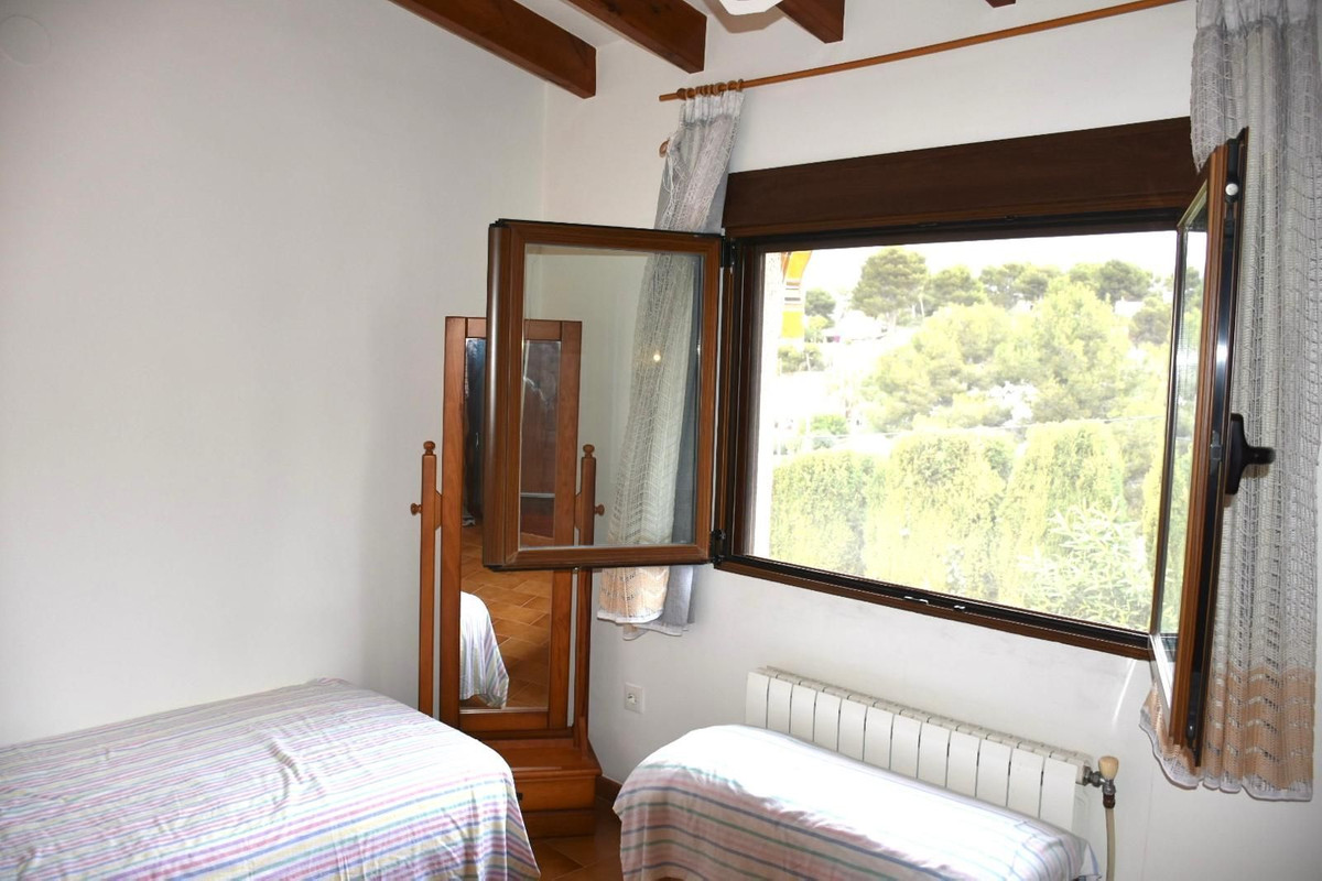 Se vende Villa - Chalet de 4 dormitorios en Costa Blanca, Alicante, España