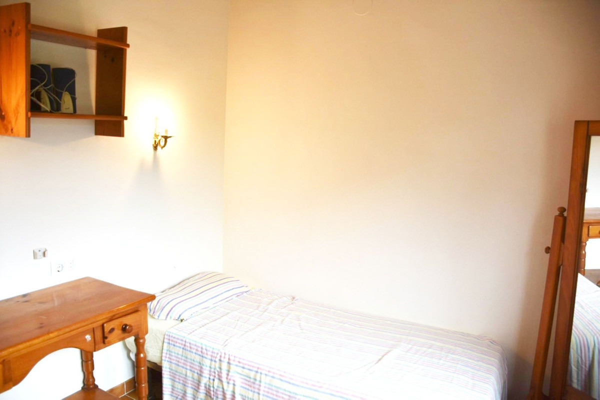 Se vende Villa - Chalet de 4 dormitorios en Costa Blanca, Alicante, España