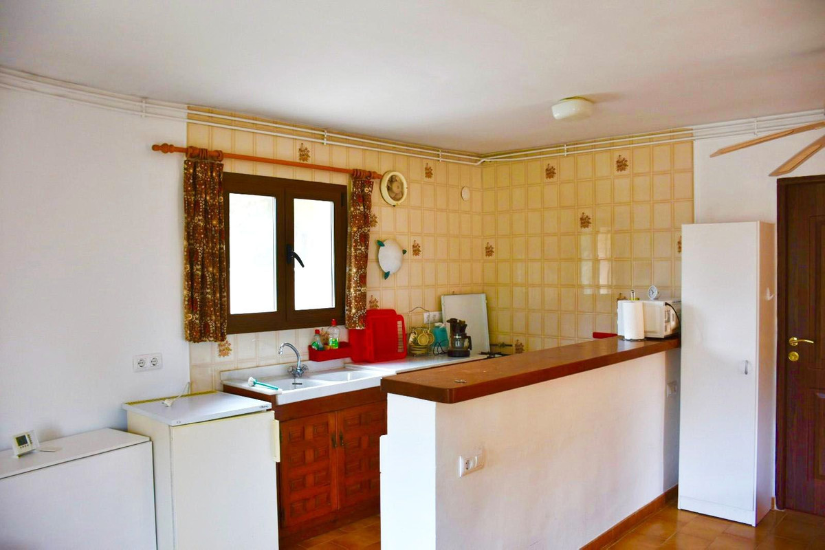 Se vende Villa - Chalet de 4 dormitorios en Costa Blanca, Alicante, España