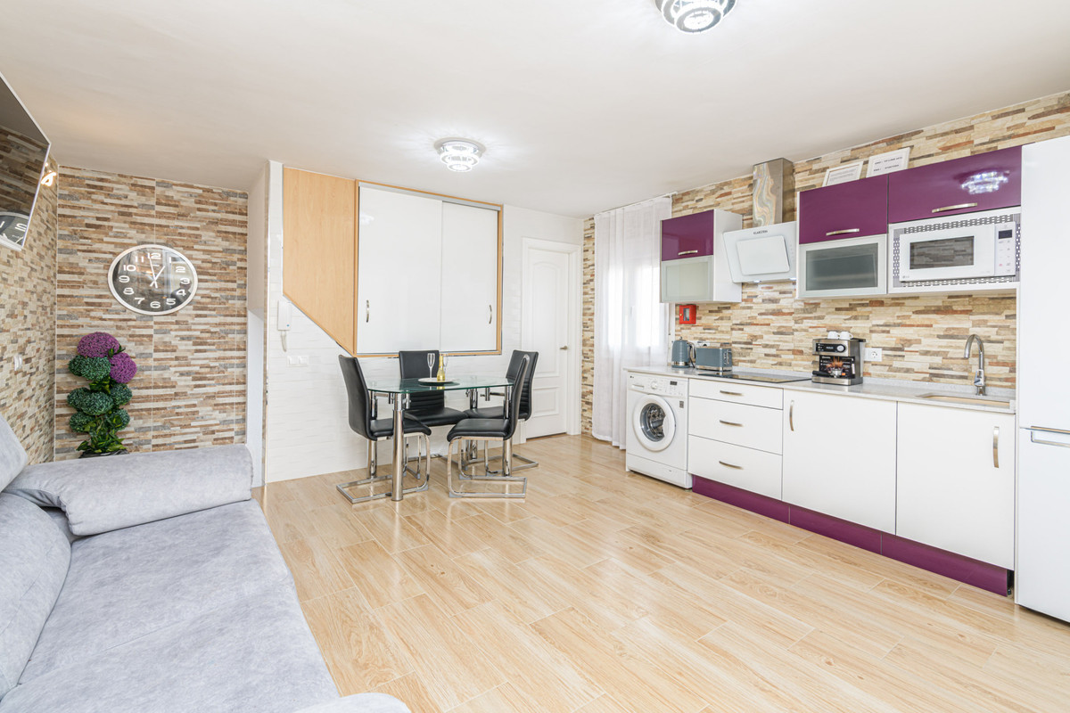 3 Bed Apartment for sale in Málaga Costa Del Sol, Málaga, Spain