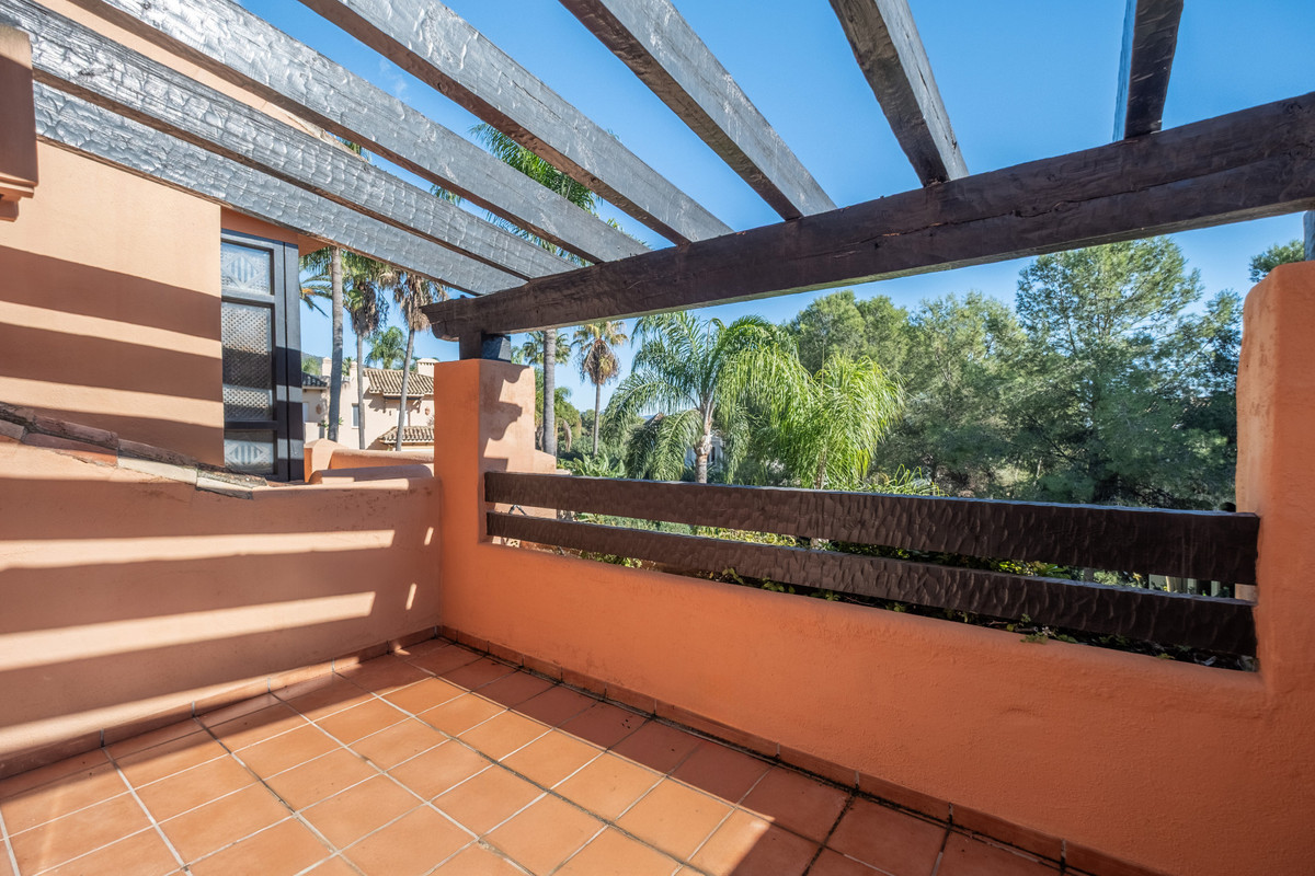 3 Bed Apartment for sale in The Golden Mile Costa Del Sol, Málaga, Spain