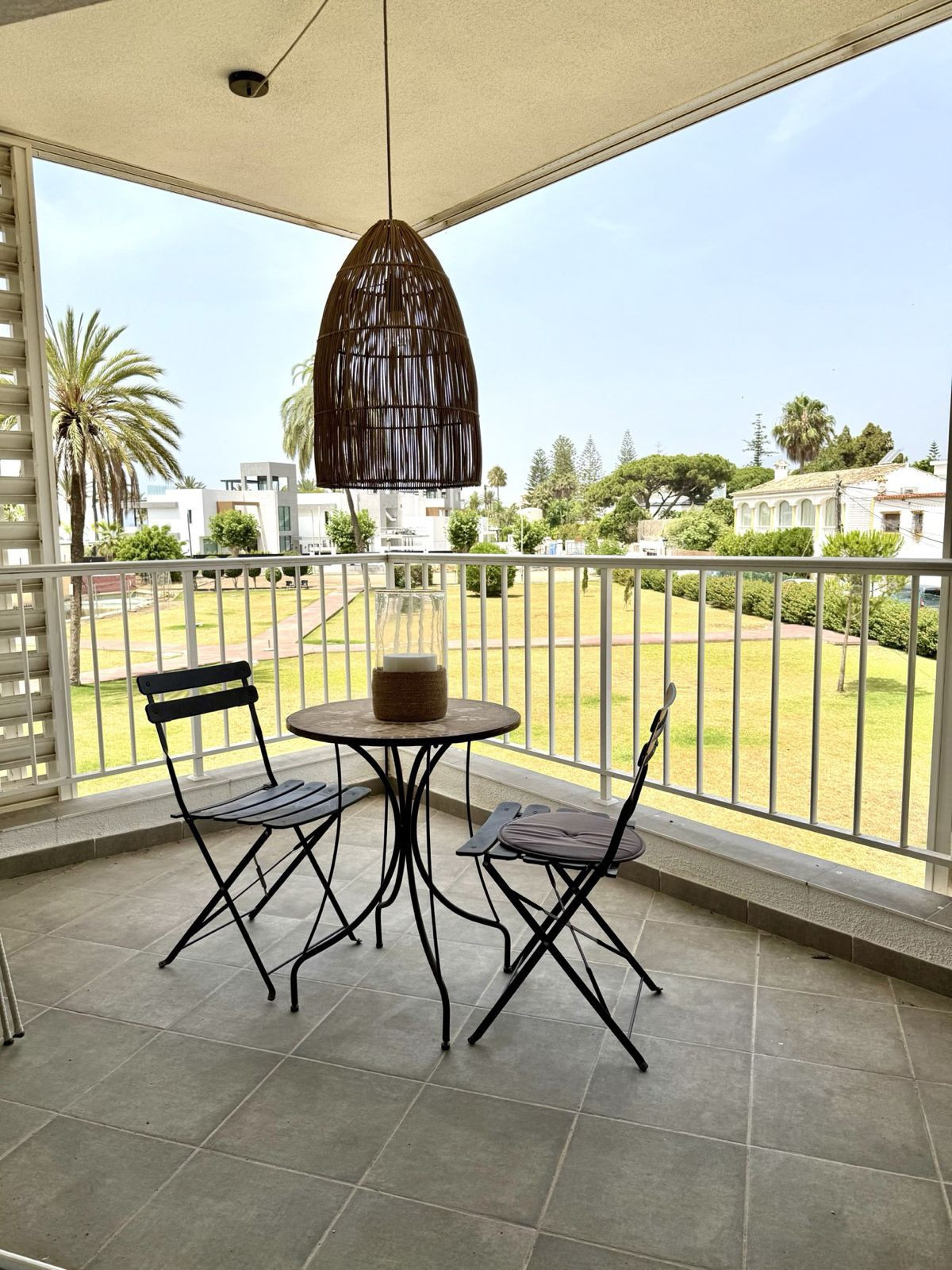 Se vende Apartamento Planta Media de 2 dormitorios en Costa Del Sol, Málaga, España