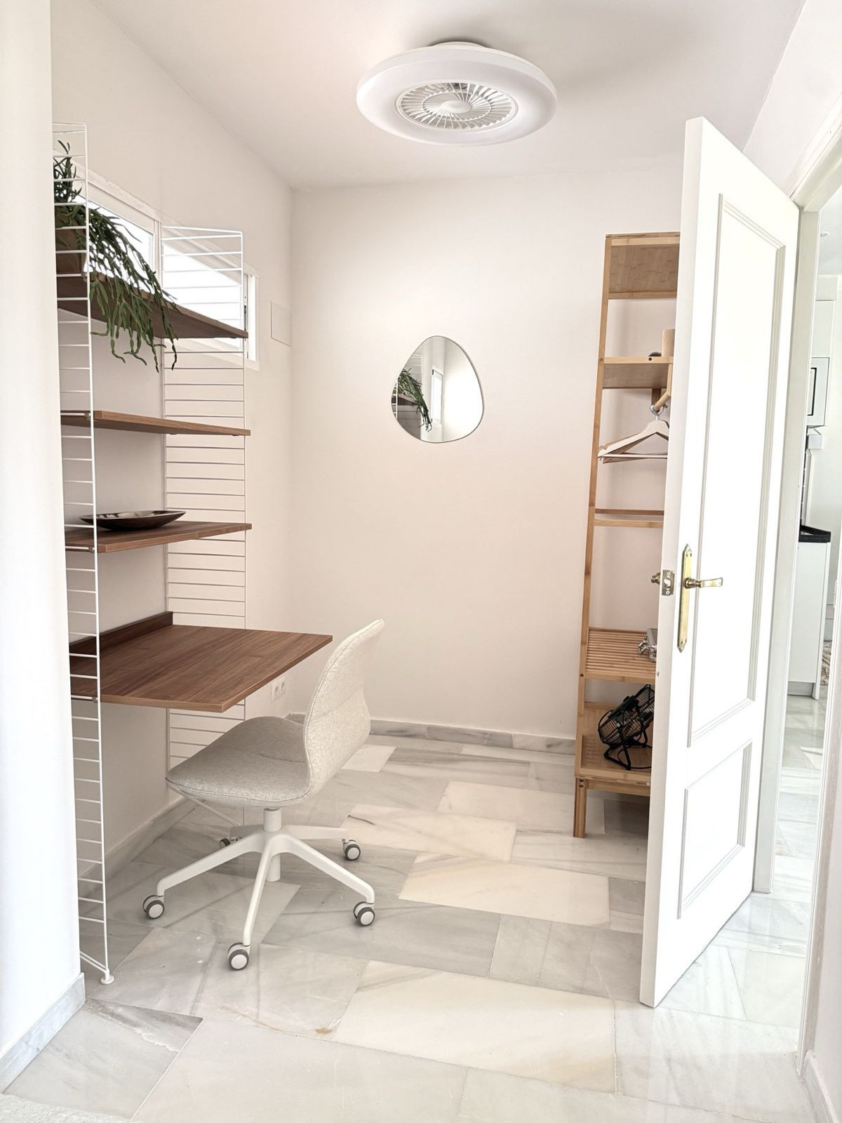 Se vende Apartamento Planta Media de 2 dormitorios en Costa Del Sol, Málaga, España
