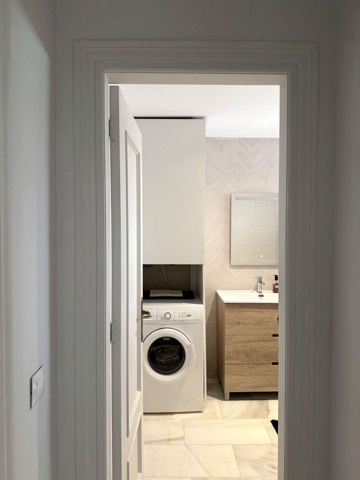 Se vende Apartamento Planta Media de 2 dormitorios en Costa Del Sol, Málaga, España