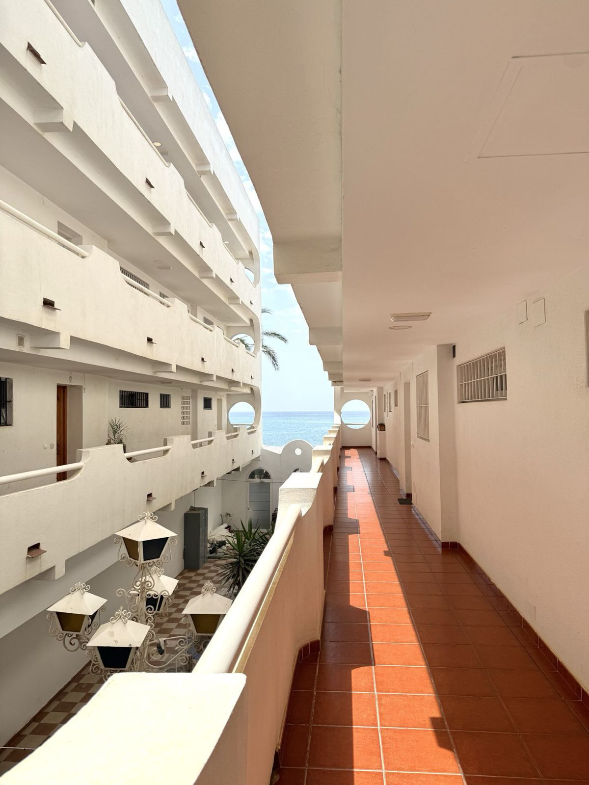 Se vende Apartamento Planta Media de 2 dormitorios en Costa Del Sol, Málaga, España