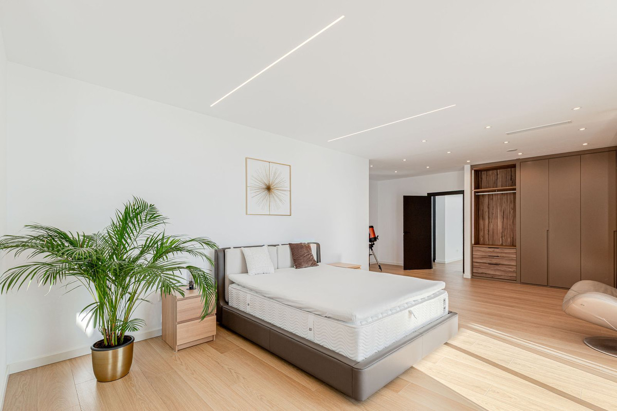 Se vende Villa - Chalet de 5 dormitorios en Costa Del Sol, Málaga, España
