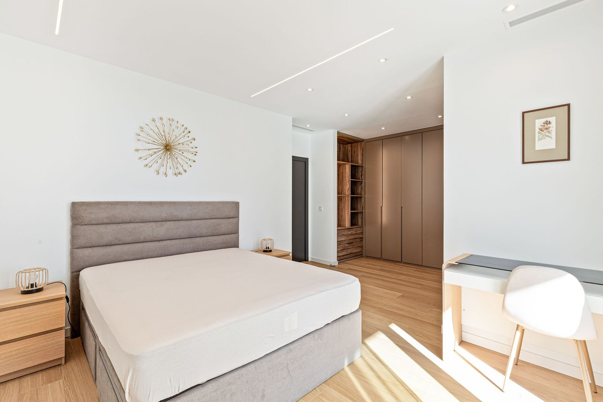 Se vende Villa - Chalet de 5 dormitorios en Costa Del Sol, Málaga, España