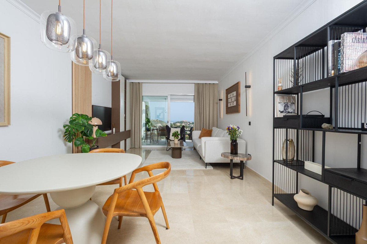 3 Bed Apartment for sale in La Quinta Costa Del Sol, Málaga, Spain