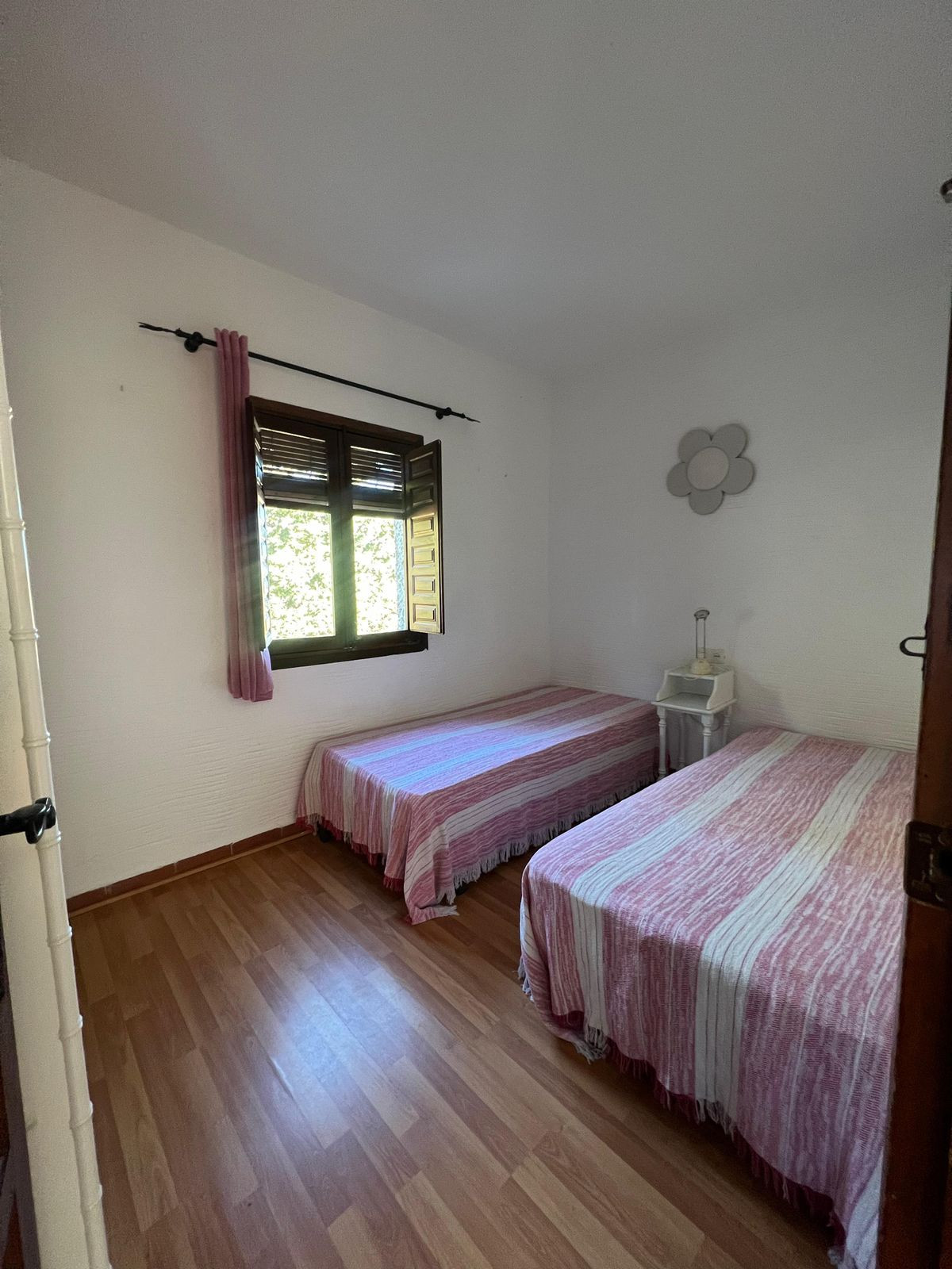 Se vende Pareada de 6 dormitorios en Costa Del Sol, Cadiz, España