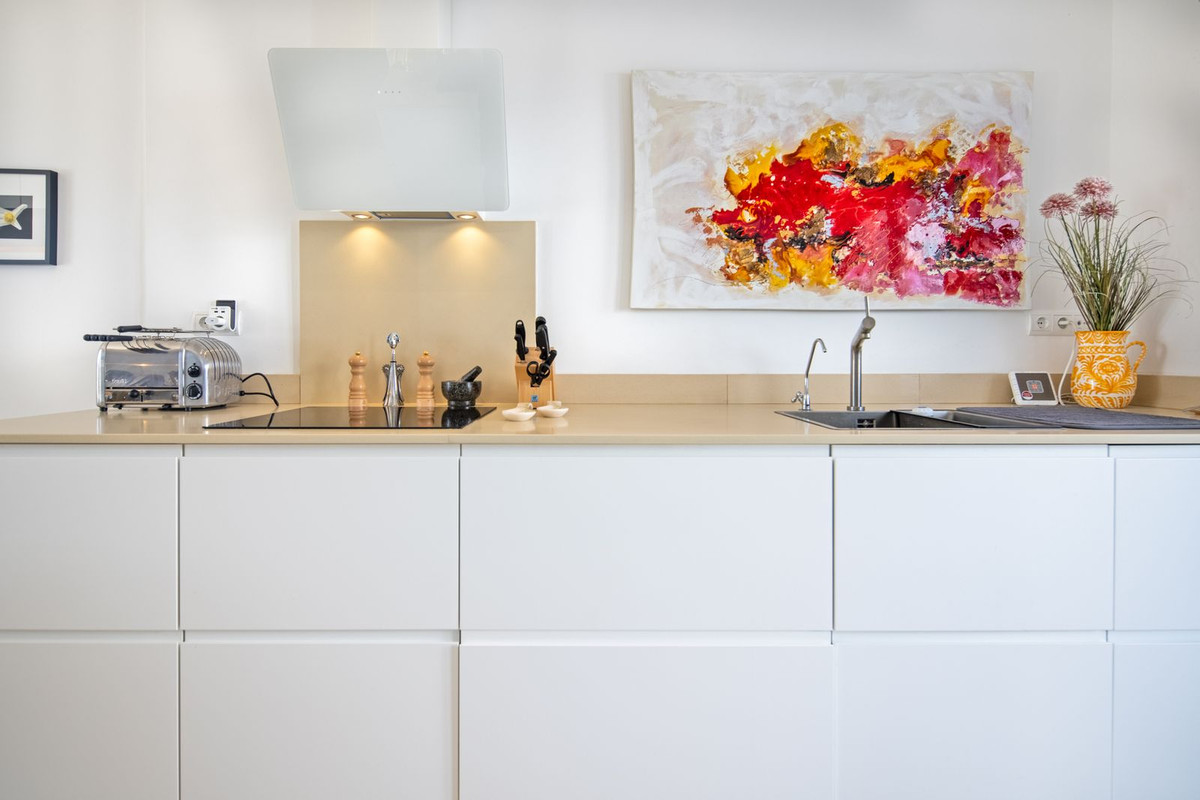 4 Bed Townhouse for sale in Nueva Andalucía Costa Del Sol, Málaga, Spain