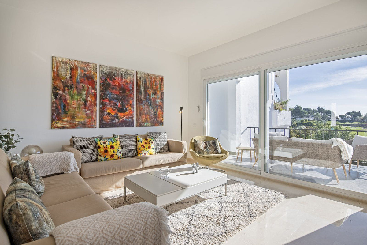 4 Bed Townhouse for sale in Nueva Andalucía Costa Del Sol, Málaga, Spain