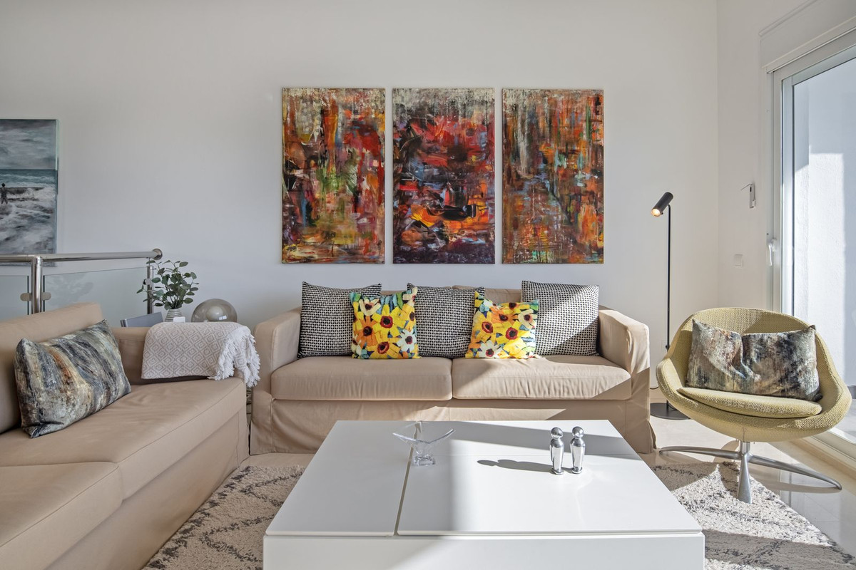 4 Bed Townhouse for sale in Nueva Andalucía Costa Del Sol, Málaga, Spain
