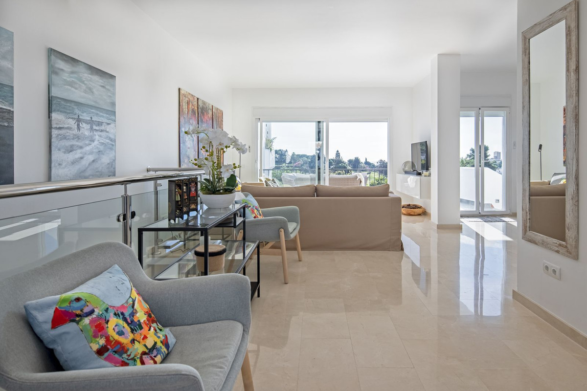 4 Bed Townhouse for sale in Nueva Andalucía Costa Del Sol, Málaga, Spain
