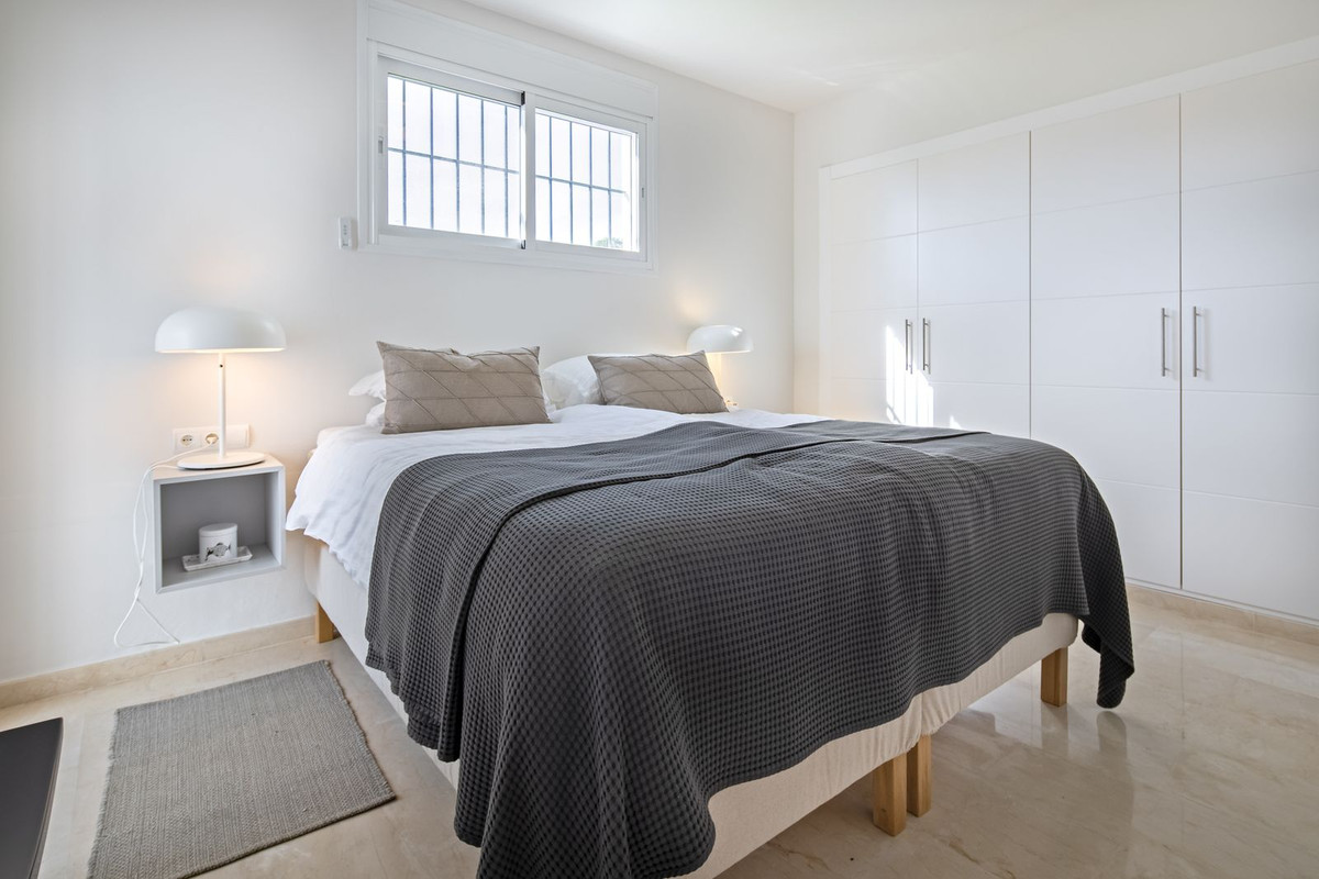 4 Bed Townhouse for sale in Nueva Andalucía Costa Del Sol, Málaga, Spain