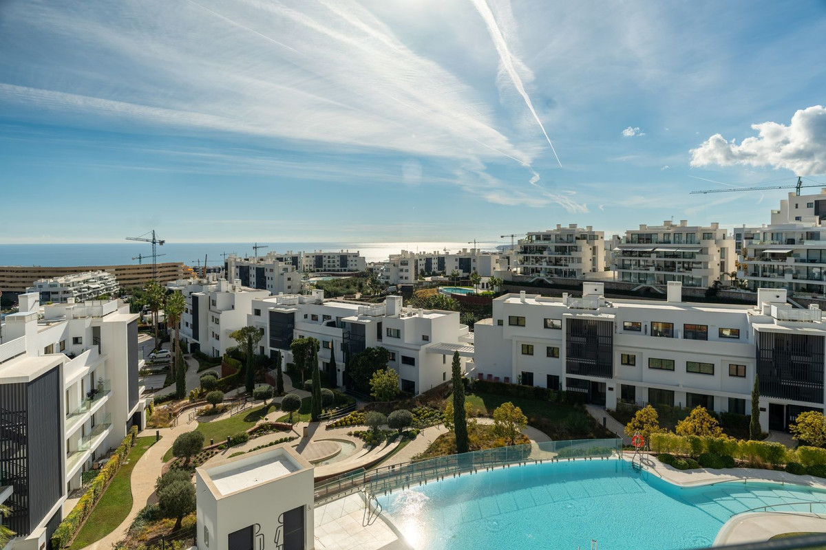 3 Bed Apartment for sale in Fuengirola Costa Del Sol, Málaga, Spain