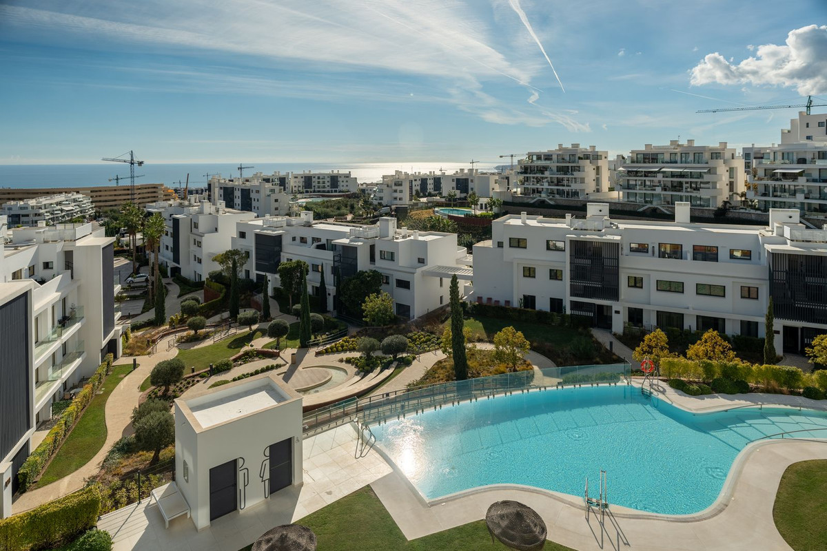 3 Bed Apartment for sale in Fuengirola Costa Del Sol, Málaga, Spain