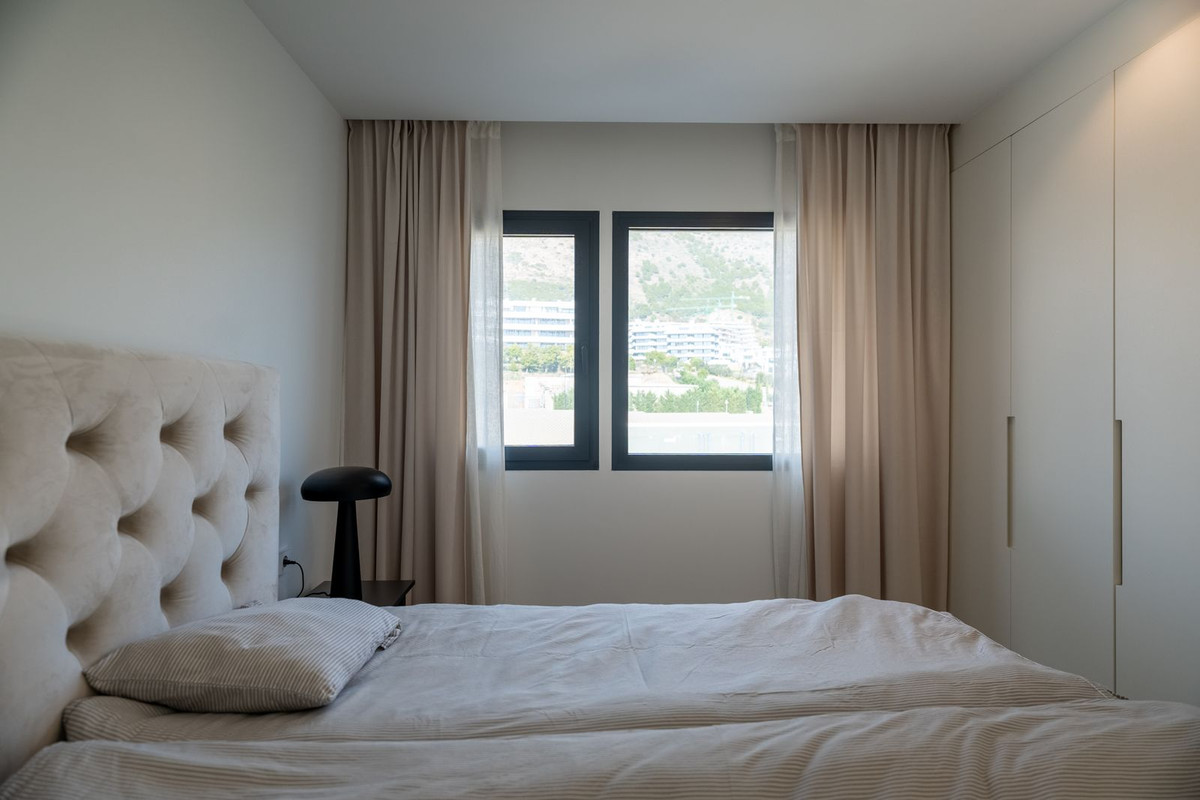 3 Bed Apartment for sale in Fuengirola Costa Del Sol, Málaga, Spain