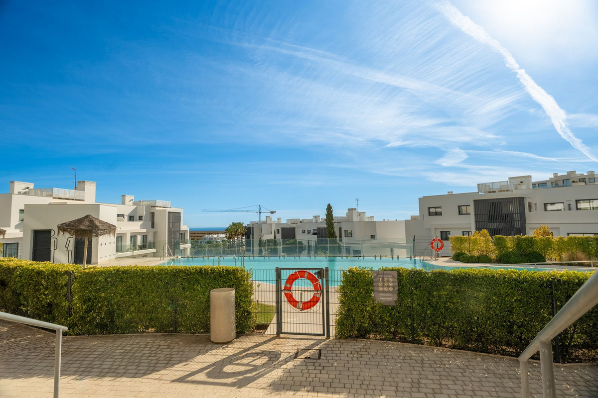 3 Bed Apartment for sale in Fuengirola Costa Del Sol, Málaga, Spain
