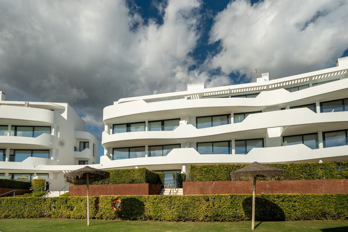 3 Bed Apartment for sale in Fuengirola Costa Del Sol, Málaga, Spain